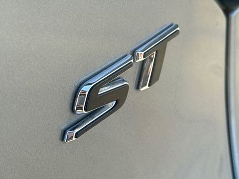 Used 2024 Buick Encore GX Sport Touring w/ Comfort Package FWD image 10