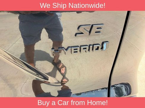 Used 2024 Toyota Corolla Cross AWD Hybrid w/ Moonroof Package image 26