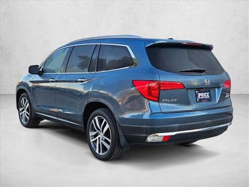 Used 2017 Honda Pilot Touring image 8