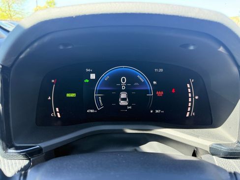 Used 2025 Toyota Camry SE w/ Multimedia Upgrade Package image 16