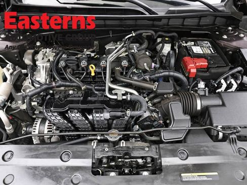 Used 2023 Nissan Altima 2.5 SV FWD image 7