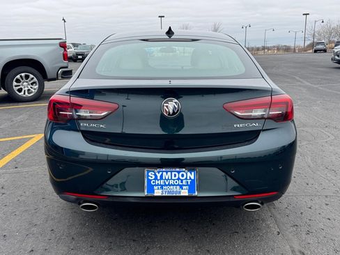 Used 2018 Buick Regal Preferred w/ Driver Confidence Package #1 image 4