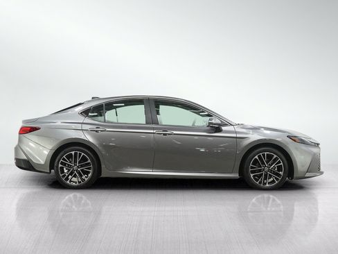Used 2026 Toyota Camry XLE w/ Premium Plus Package AWD/4WD image 6