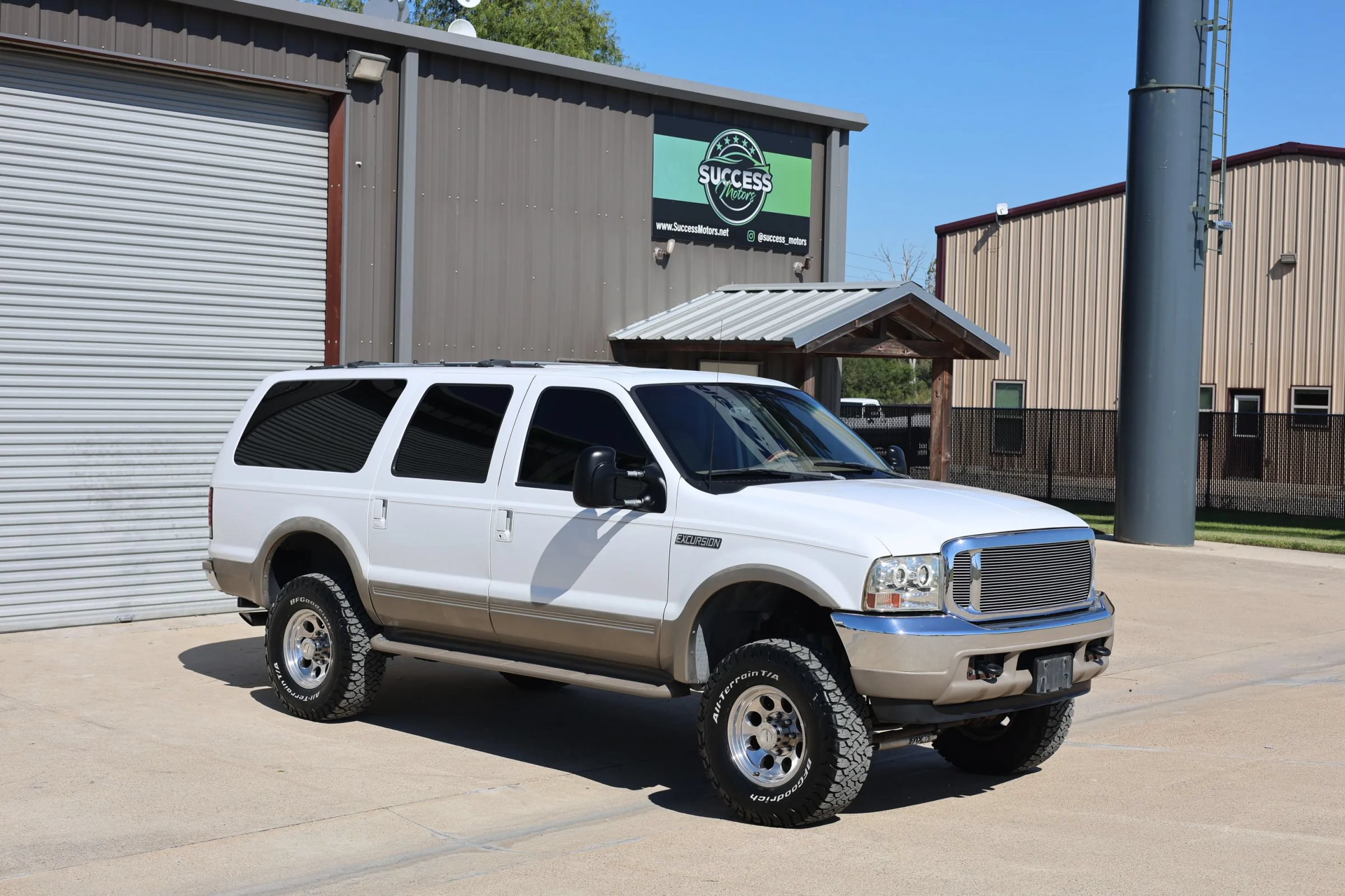 Used 2000 Ford Excursion Limited AWD/4WD image 19