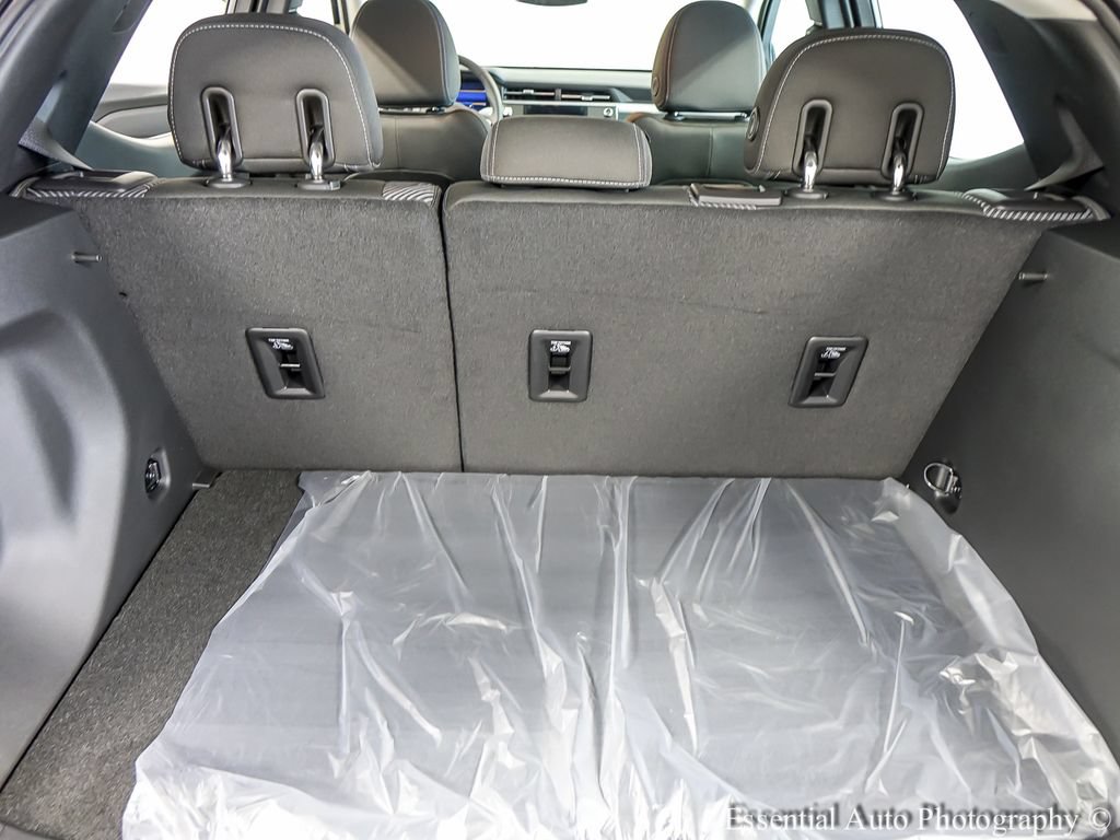 New 2027 Chevrolet Bolt LT w/ Comfort Package FWD image 18