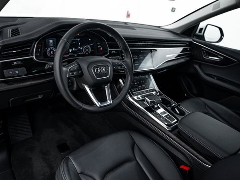 Certified 2023 Audi Q8 Premium Plus w/ Premium Plus Package AWD/4WD image 10