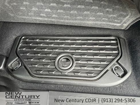 Used 2026 RAM 1500 Big Horn AWD/4WD image 10