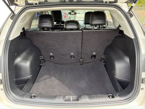 Used 2020 Jeep Compass Latitude image 15