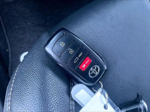 Used 2025 Toyota Camry SE w/ Convenience Package FWD image 15