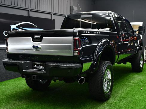 Used 2016 Ford F350 Platinum w/ FX4 Off-Road Package image 4