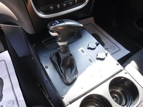 Used 2020 Dodge Durango AWD image 13