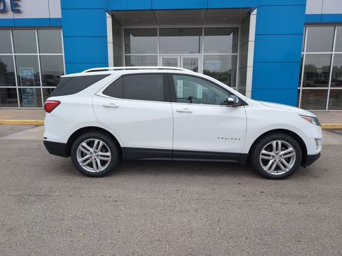 Used 2020 Chevrolet Equinox Premier AWD/4WD image 1