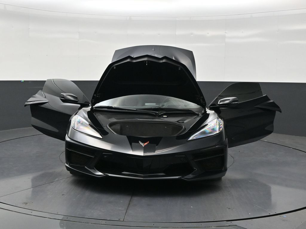 Used 2025 Chevrolet Corvette Stingray Preferred Cpe w/ Stealth Interior Trim Package RWD image 32