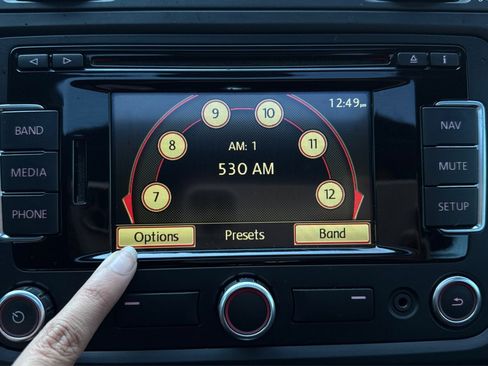 Used 2012 Volkswagen Golf TDI image 10