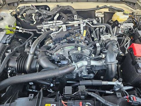 New 2025 Ford Bronco Outer Banks AWD/4WD image 17