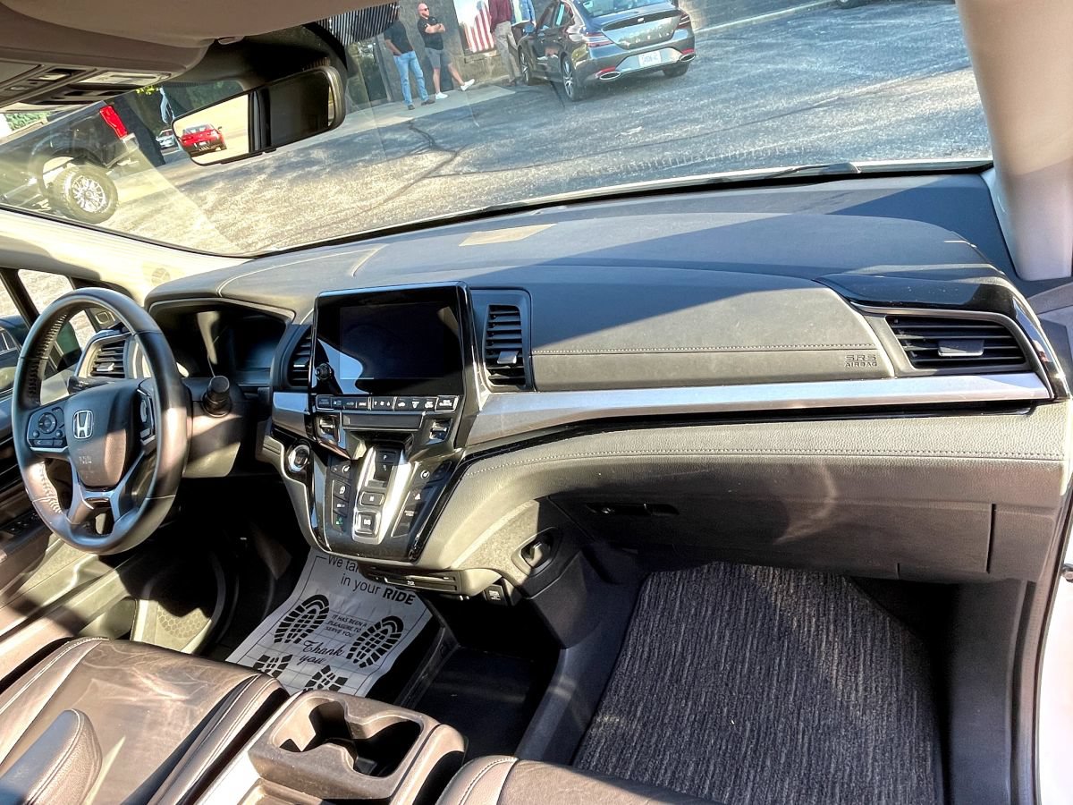 Used 2022 Honda Odyssey Touring image 9