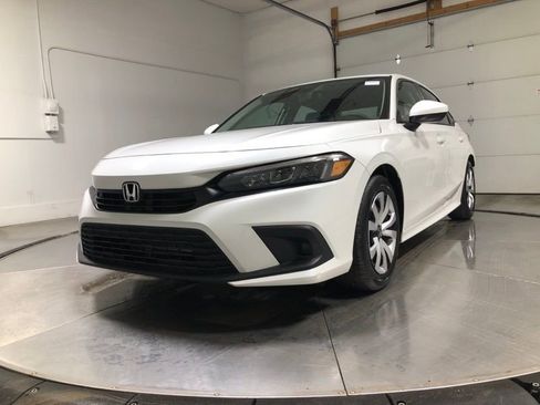 Used 2023 Honda Civic LX image 3