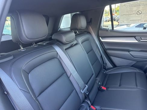 New 2026 GMC Terrain Elevation w/ Elevation Premium Package image 32