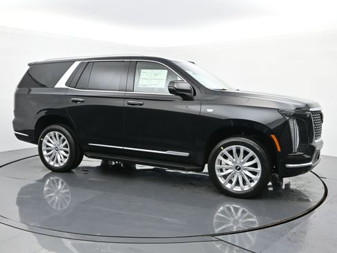 New 2026 Cadillac Escalade 4WD w/ LPO, Floor Liner Package image 7