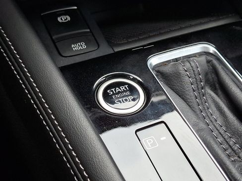 Certified 2024 Nissan Kicks SR w/ SR Premium Package FWD image 24