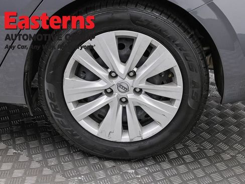 Used 2024 Nissan Sentra S FWD image 32