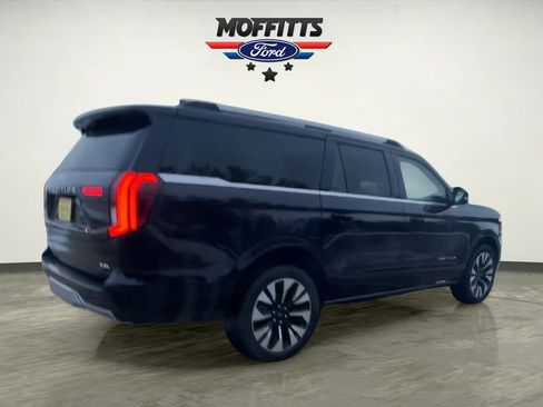 New 2025 Ford Expedition Max Platinum w/ Driver's Package image 5