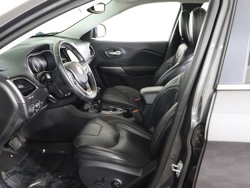 Used 2019 Jeep Cherokee Limited AWD/4WD image 32