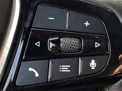 Used 2020 BMW 530e xDrive w/ Premium Package image 23