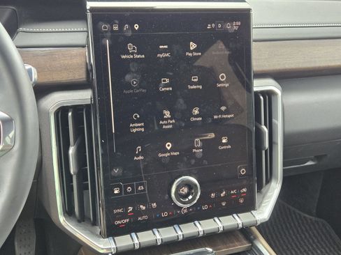 Used 2026 GMC Acadia Denali Ultimate FWD image 28