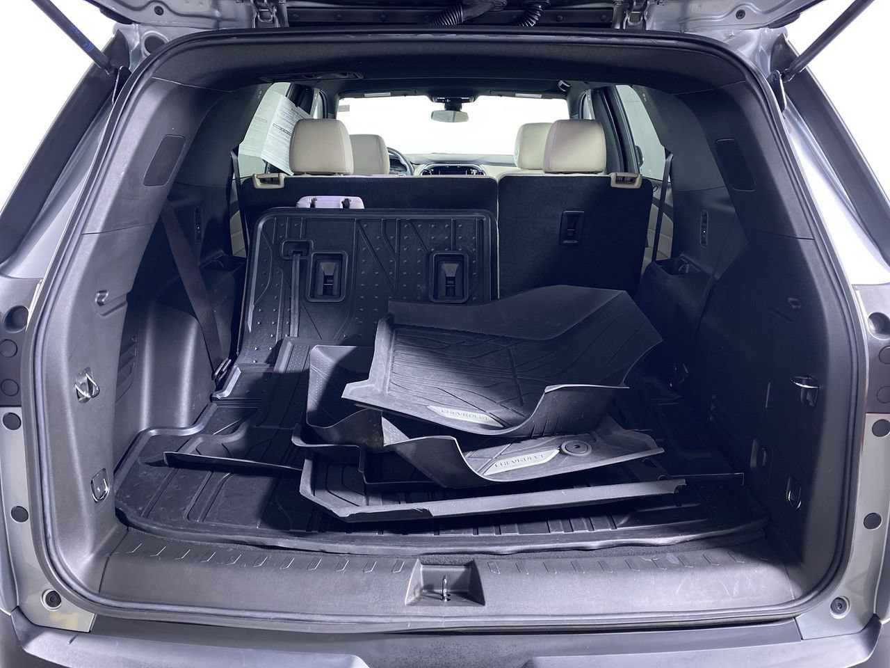 Certified 2023 Chevrolet Traverse LS w/ Safety Package AWD/4WD image 13