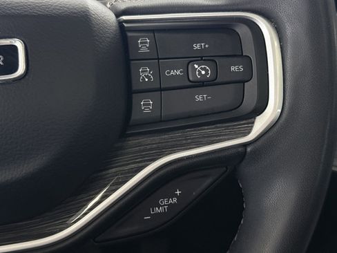 Used 2022 Jeep Wagoneer Series III w/ Premium Group I AWD/4WD image 50