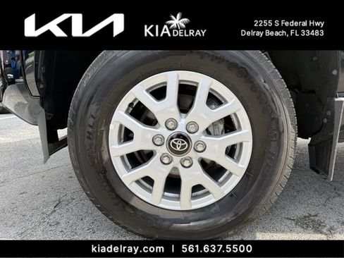Used 2024 Toyota Tacoma SR AWD/4WD image 31