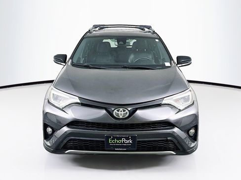 Used 2017 Toyota RAV4 SE w/ Power Special Value Package FWD image 2