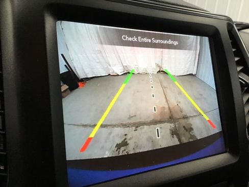 Used 2022 Jeep Cherokee Trailhawk w/ Trailer Tow Group AWD/4WD image 11