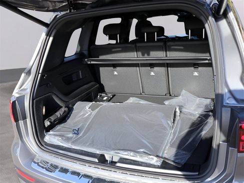New 2026 Mercedes-Benz GLB 250 4MATIC image 17