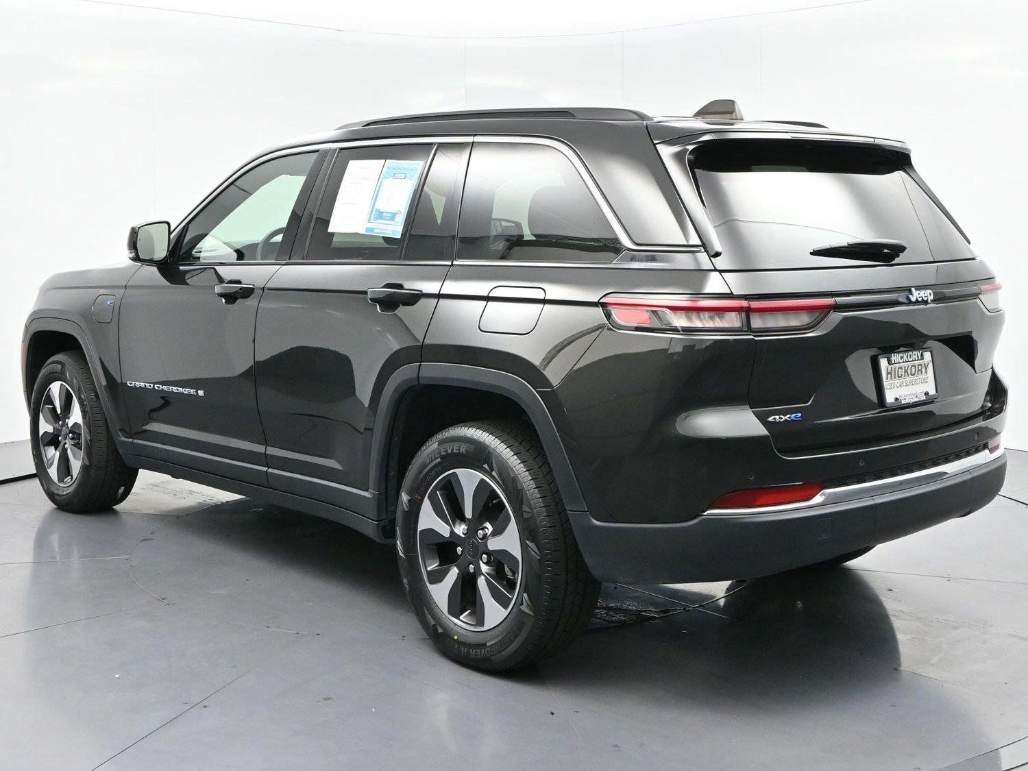 Used 2024 Jeep Grand Cherokee Limited 4xe AWD/4WD image 5