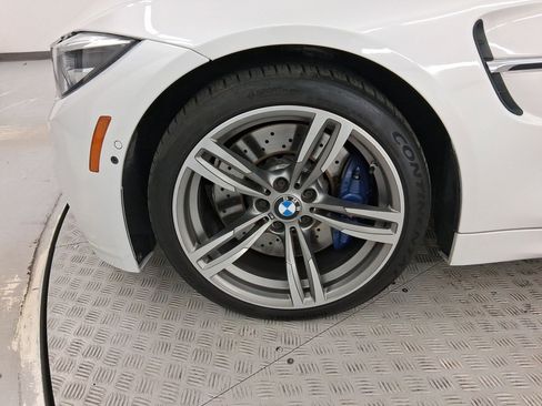 Used 2020 BMW M4 Convertible w/ Executive Package image 11