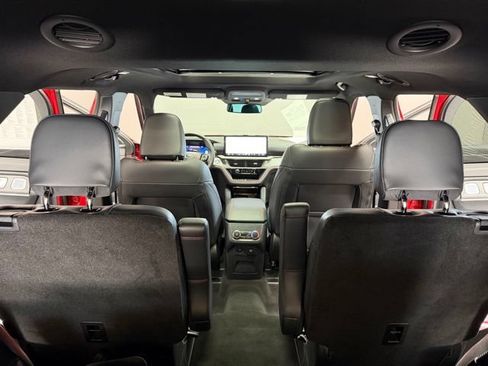 Used 2025 Ford Explorer ST w/ Sun And Sound Package AWD/4WD image 32
