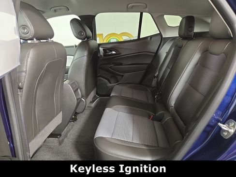Used 2024 Chevrolet Trax LT w/ Driver Confidence Package FWD image 12