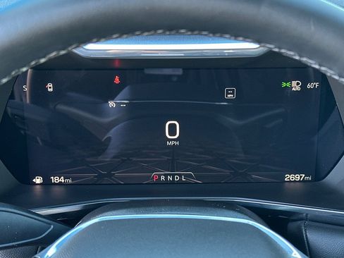 Used 2025 GMC Canyon Elevation w/ Convenience Package image 33