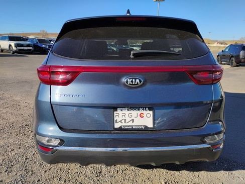 Used 2022 Kia Sportage LX AWD/4WD image 8