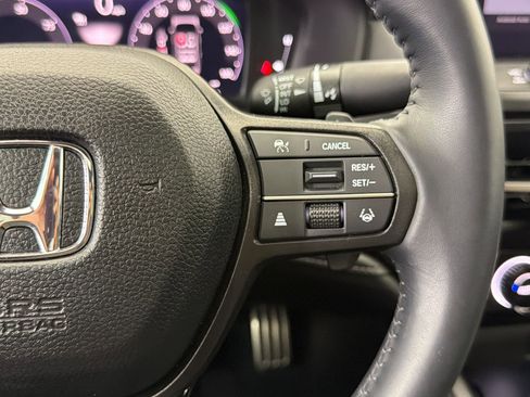 Used 2025 Honda Accord Sport image 28