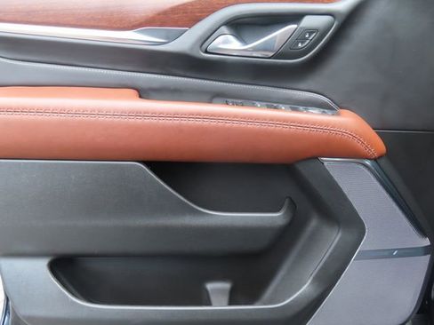 Certified 2024 GMC Yukon Denali Ultimate image 11