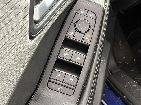 Certified 2022 Nissan Rogue SV image 13