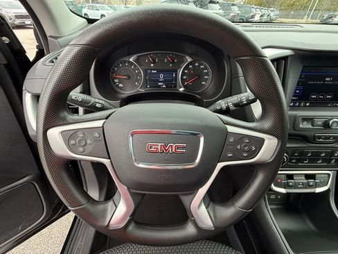 Used 2024 GMC Terrain SLE AWD/4WD image 16