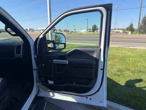 Used 2020 Ford F150 Lariat w/ Equipment Group 502A Luxury AWD/4WD image 8