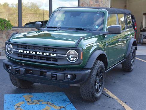 Used 2024 Ford Bronco Black Diamond image 1