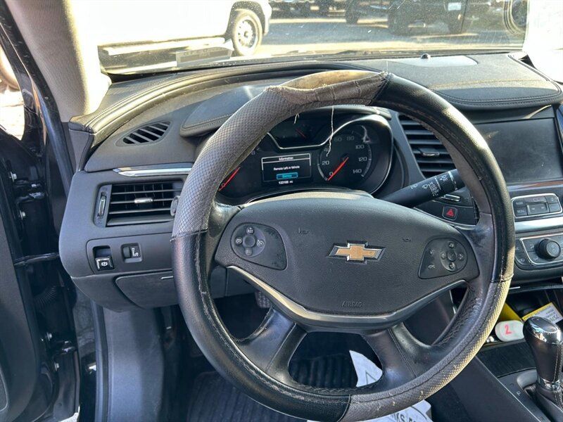 Used 2018 Chevrolet Impala LT FWD image 30