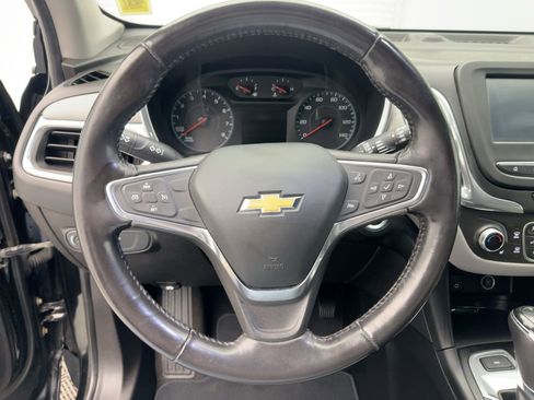 Used 2018 Chevrolet Equinox LT image 16