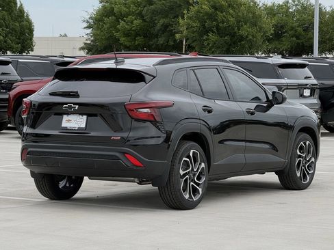 New 2026 Chevrolet Trax RS image 4